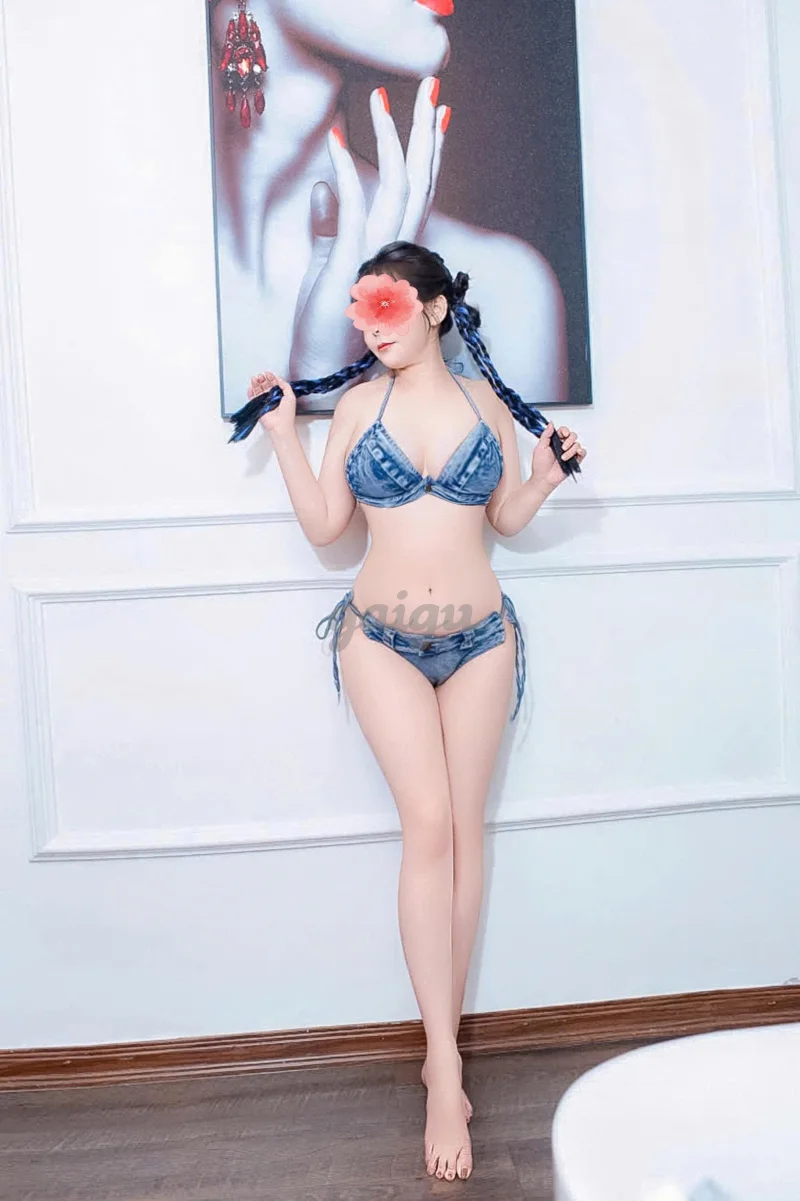TRANG BABY - NGOAN HIỀN CHIỀU KHÁCH - DÂM DÃNG CHIỀU KHÁCH - VÚ TO MÔNG CONG - BÍM KHÍT NÌN NỊT
